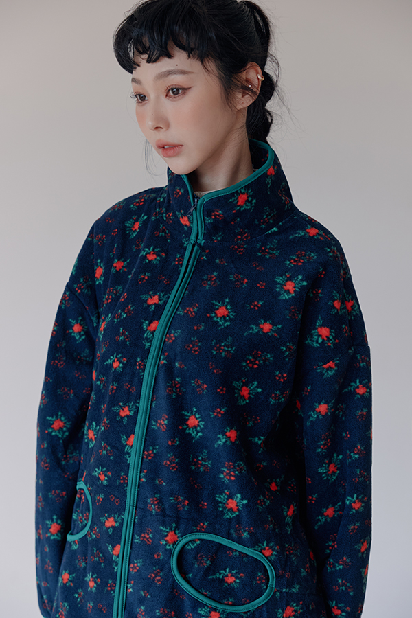 MOSDRESS 復古碎花滾邊刷毛外套 2色 深藍 深藍外套搭寬褲