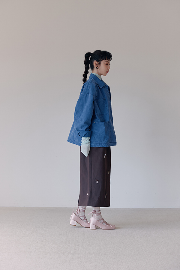 MOSDRESS 復古水洗口袋工裝外套 2色 牛仔藍 牛仔藍外套側面穿搭