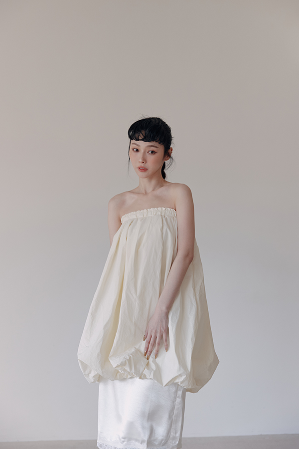 MOSDRESS 抓皺澎澎氣球長裙 2色 米白 米白長裙側面造型