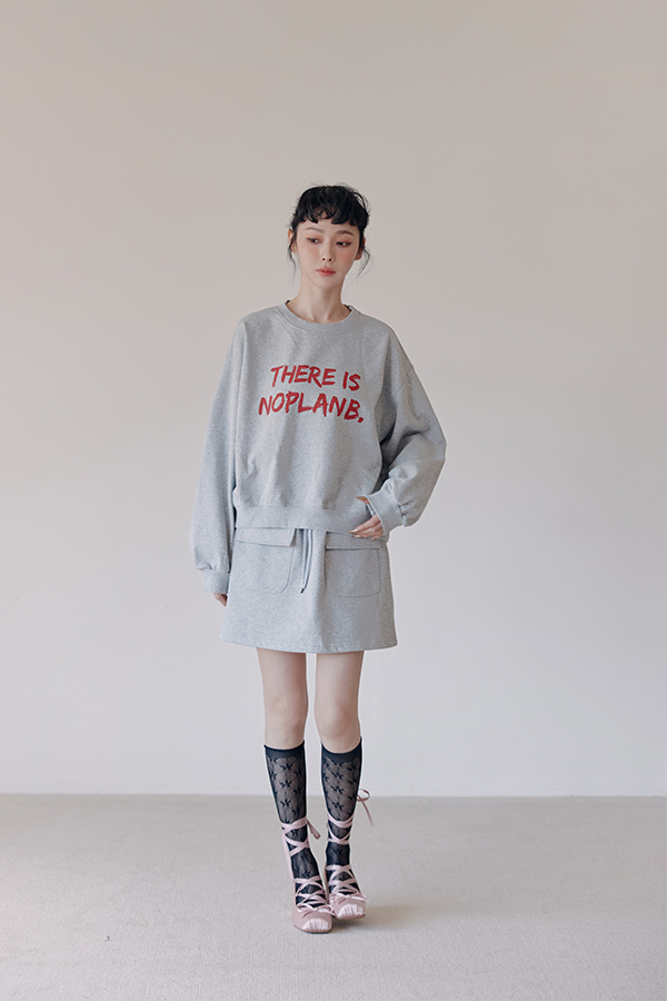 MOSDRESS 緞面蝴蝶結綁帶方頭跟鞋 裙裝搭方頭跟鞋