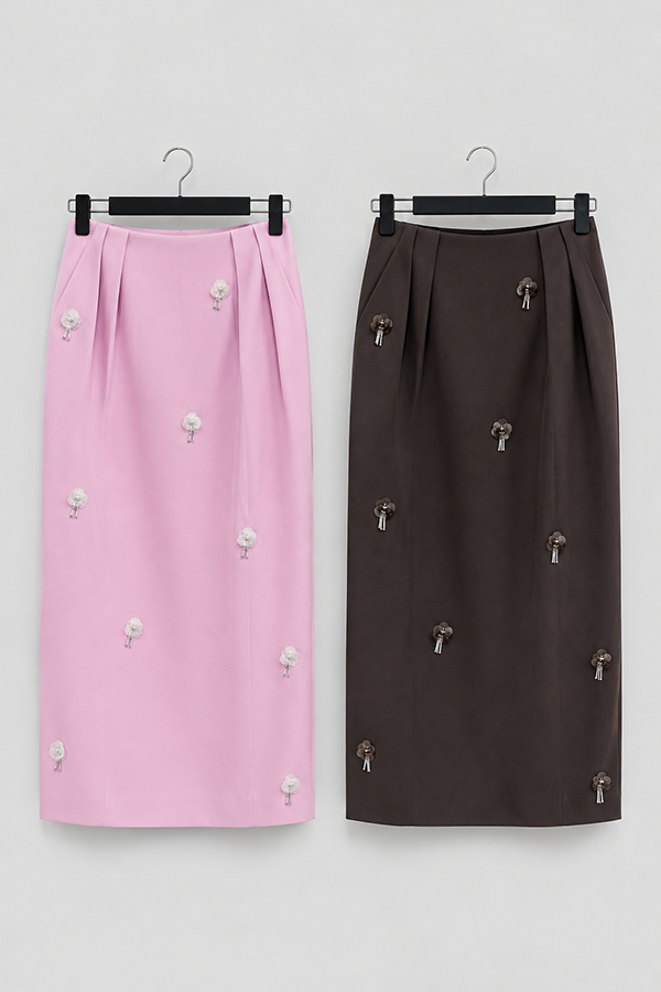 MOSDRESS 訂製甜酷墜飾壓褶長裙 兩色 兩色壓褶長裙平拍