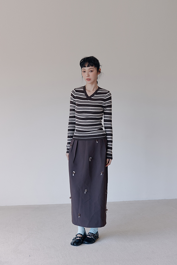 MOSDRESS 訂製甜酷墜飾壓褶長裙 咖啡 條紋針織搭咖啡長裙
