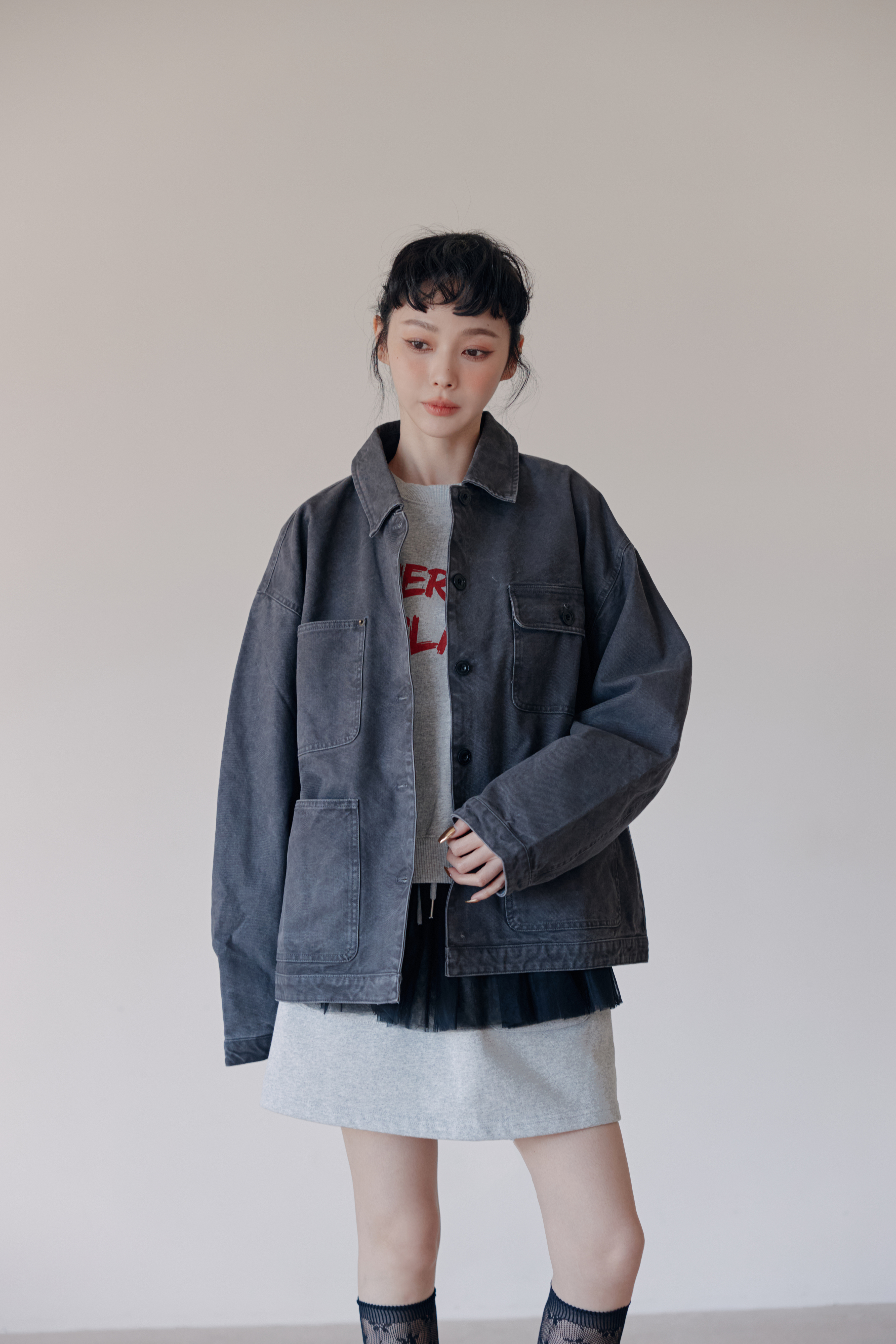 MOSDRESS 美式復古棉質短裙 短裙與大學T層次造型